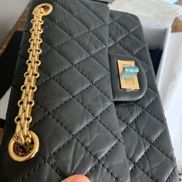 Chanel classic black reissue mini 224 GHW bag - Picture 3 of 9